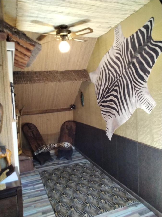 O Tour Du Monde Bed & Breakfast Cellettes  Dış mekan fotoğraf