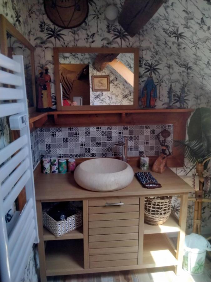 O Tour Du Monde Bed & Breakfast Cellettes  Dış mekan fotoğraf